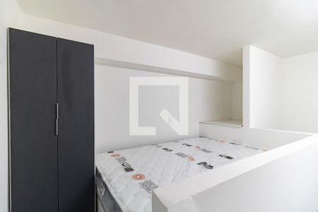 Mezanino/Quarto de kitnet/studio para alugar com 1 quarto, 20m² em Aclimação, São Paulo