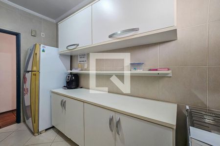 Cozinha de apartamento para alugar com 3 quartos, 81m² em Centro, Guarujá