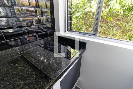 Cozinha de apartamento para alugar com 1 quarto, 20m² em Aclimação, São Paulo