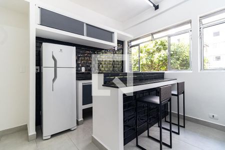 Cozinha de apartamento para alugar com 1 quarto, 20m² em Aclimação, São Paulo