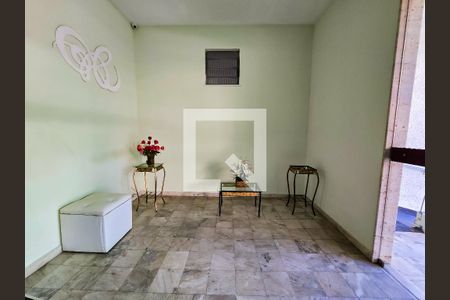 Hall de entrada de apartamento à venda com 3 quartos, 85m² em Higienópolis, Rio de Janeiro