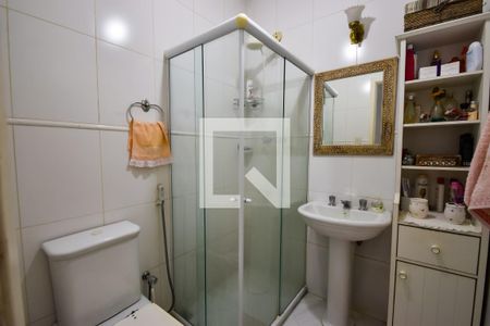 Banheiro Social de apartamento à venda com 3 quartos, 85m² em Higienópolis, Rio de Janeiro