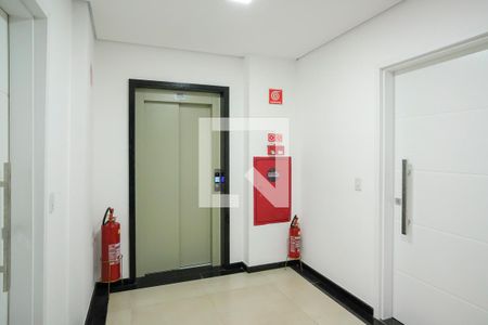 Elevador de apartamento à venda com 3 quartos, 70m² em Santa Maria, São Caetano do Sul