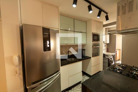 Cozinha de apartamento para alugar com 2 quartos, 82m² em Alphaville Empresarial, Barueri
