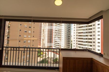Varanda da Sala de apartamento para alugar com 2 quartos, 82m² em Alphaville Empresarial, Barueri