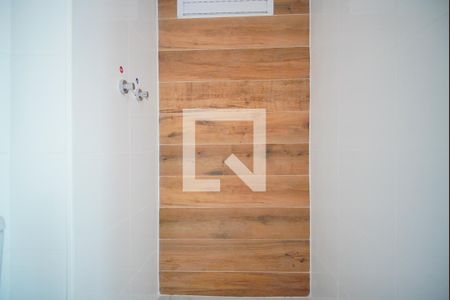 Banheiro Corredor de apartamento à venda com 2 quartos, 44m² em Costa E Silva, Porto Alegre