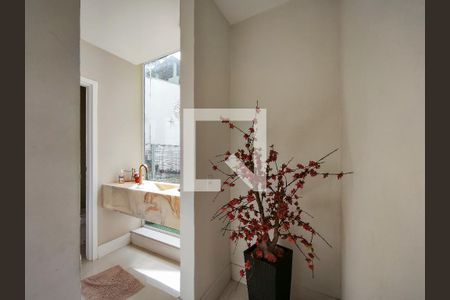 Lavabo Sala de casa à venda com 4 quartos, 330m² em Grajaú, Rio de Janeiro