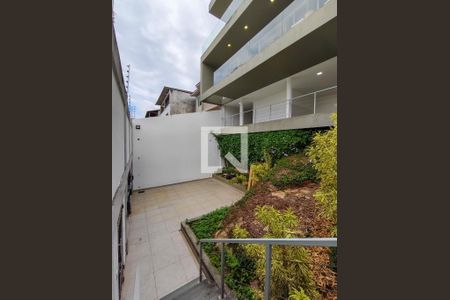 Garagem de casa à venda com 4 quartos, 330m² em Grajaú, Rio de Janeiro