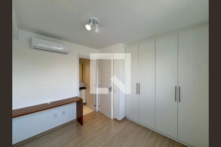 Suíte de apartamento para alugar com 3 quartos, 60m² em Recreio dos Bandeirantes, Rio de Janeiro