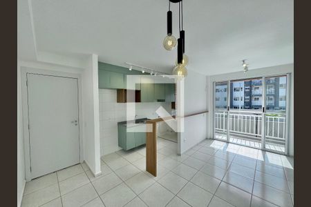 Sala de apartamento para alugar com 3 quartos, 60m² em Recreio dos Bandeirantes, Rio de Janeiro