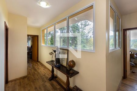 Corredor dos Quartos de casa de condomínio à venda com 4 quartos, 1000m² em Vale do Sol, Nova Lima