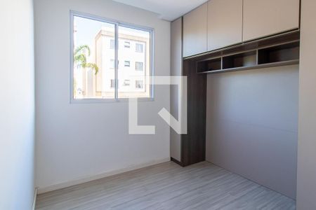 Quarto 1 de apartamento para alugar com 2 quartos, 48m² em Pinheirinho, Curitiba
