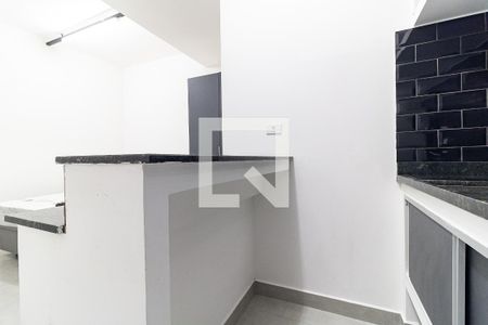 Cozinha de kitnet/studio para alugar com 1 quarto, 20m² em Aclimação, São Paulo