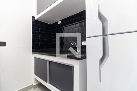 Cozinha de kitnet/studio para alugar com 1 quarto, 20m² em Aclimação, São Paulo
