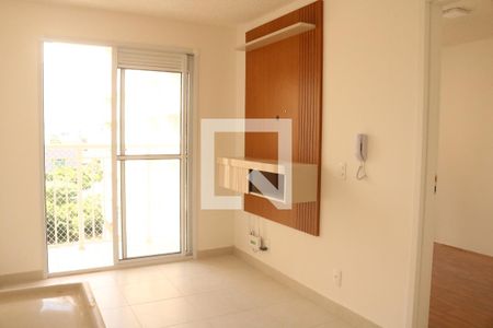 Sala/Cozinha de apartamento para alugar com 1 quarto, 30m² em Parque Industrial Tomas Edson, São Paulo