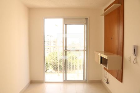 Sala/Cozinha de apartamento para alugar com 1 quarto, 30m² em Parque Industrial Tomas Edson, São Paulo