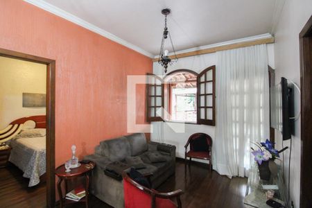 Sala 3 de casa à venda com 3 quartos, 500m² em Nova Cachoeirinha, Belo Horizonte