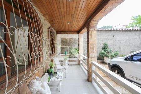 Varanda de casa à venda com 3 quartos, 500m² em Nova Cachoeirinha, Belo Horizonte