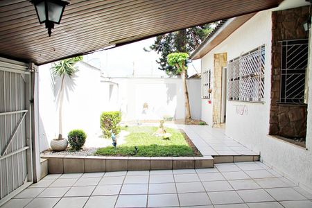 Garagem de casa para alugar com 3 quartos, 250m² em Vila Galvão, Guarulhos
