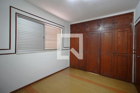 Suite de apartamento à venda com 3 quartos, 130m² em Santo Antônio, Belo Horizonte