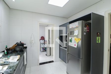Cozinha de apartamento à venda com 3 quartos, 117m² em Jardim São Paulo, São Paulo
