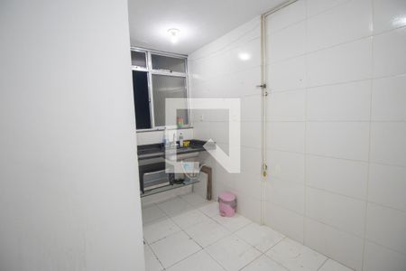 Cozinha e Área de Serviço de apartamento para alugar com 2 quartos, 70m² em Porto Novo, São Gonçalo