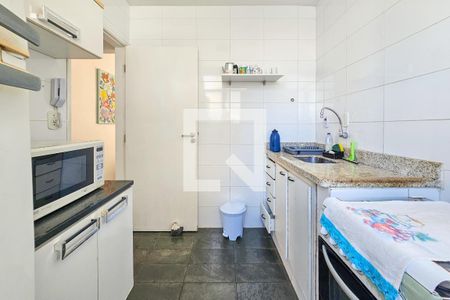Cozinha de apartamento para alugar com 2 quartos, 60m² em Balneario Cidade Atlantica, Guarujá