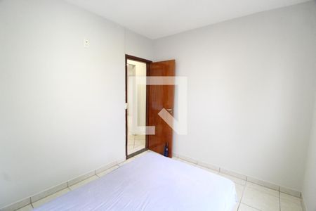 Quarto 1 de apartamento para alugar com 3 quartos, 98m² em Santa Mônica, Uberlândia