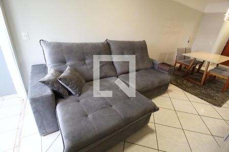 Sala de apartamento para alugar com 3 quartos, 98m² em Santa Mônica, Uberlândia