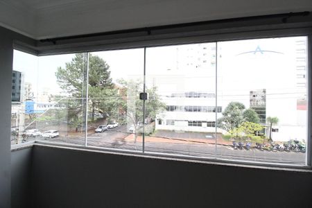 Sacada de apartamento para alugar com 3 quartos, 98m² em Santa Mônica, Uberlândia