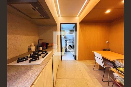 Apartamento à venda com 3 quartos, 218m² em Alto da Lapa, São Paulo