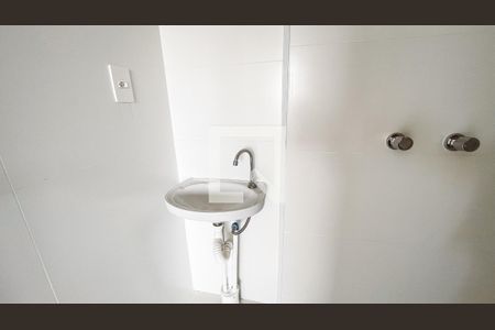 Banheiro de apartamento à venda com 2 quartos, 39m² em Vila Paulicéia, São Paulo