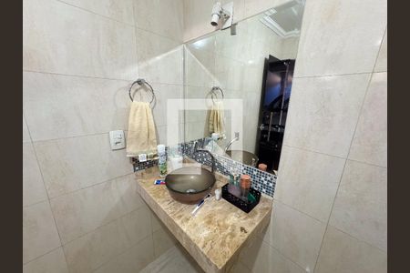 Banheiro de casa de condomínio à venda com 3 quartos, 160m² em Inconfidentes, Contagem