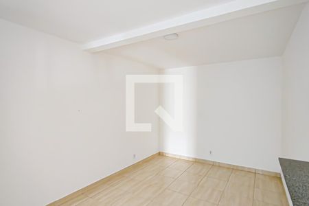 Sala de apartamento para alugar com 1 quarto, 45m² em Curicica, Rio de Janeiro