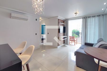 Sala de apartamento à venda com 2 quartos, 62m² em Cambuí, Campinas