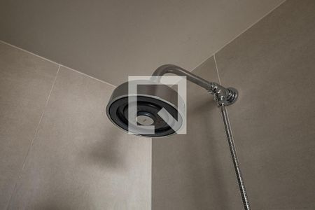 Banheiro de kitnet/studio para alugar com 1 quarto, 24m² em Paraíso, São Paulo