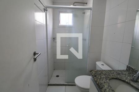 Banheiro Social de apartamento para alugar com 2 quartos, 54m² em Vila Julia, Guarujá