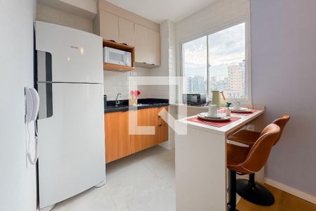 Cozinha de kitnet/studio à venda com 1 quarto, 24m² em Sé, São Paulo