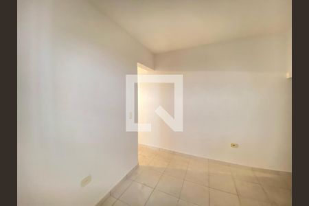 Quarto de casa para alugar com 1 quarto, 40m² em Jardim Presidente Dutra, Guarulhos