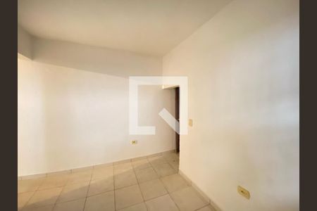 Quarto de casa para alugar com 1 quarto, 40m² em Jardim Presidente Dutra, Guarulhos