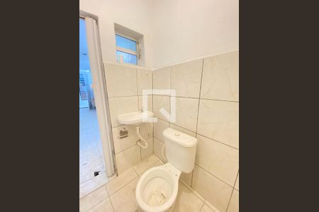 Banheiro de casa para alugar com 1 quarto, 40m² em Jardim Presidente Dutra, Guarulhos