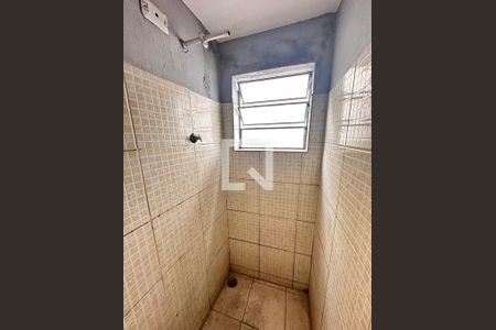 Banheiro Social de casa para alugar com 2 quartos, 40m² em Jardim Presidente Dutra, Guarulhos