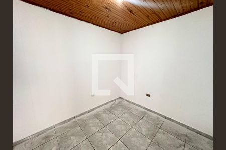 Quarto de casa para alugar com 1 quarto, 40m² em Jardim Presidente Dutra, Guarulhos