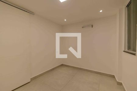 Quarto de apartamento à venda com 2 quartos, 70m² em Recreio dos Bandeirantes, Rio de Janeiro