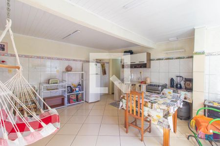 Sala/Cozinha - Casa 2 de casa à venda com 4 quartos, 172m² em Fátima, Canoas