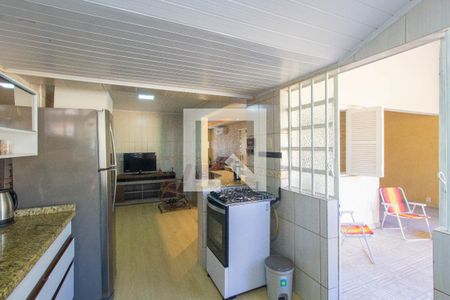 Cozinha de casa à venda com 4 quartos, 172m² em Fátima, Canoas