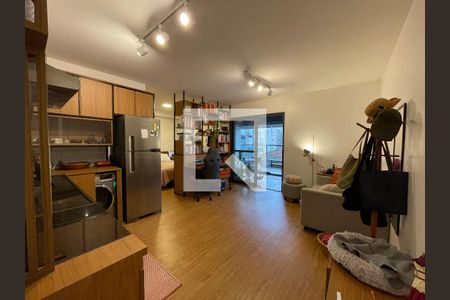 Sala/Cozinha de apartamento à venda com 1 quarto, 58m² em Pompeia, São Paulo
