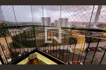Varanda de apartamento à venda com 2 quartos, 52m² em Vila Nambi, Jundiaí