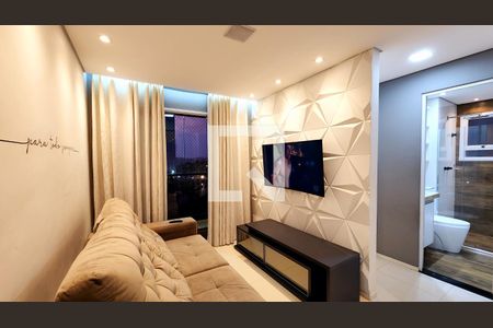 Sala de apartamento à venda com 2 quartos, 52m² em Vila Nambi, Jundiaí