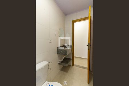 Banheiro de kitnet/studio para alugar com 1 quarto, 40m² em Vila Carrão, São Paulo